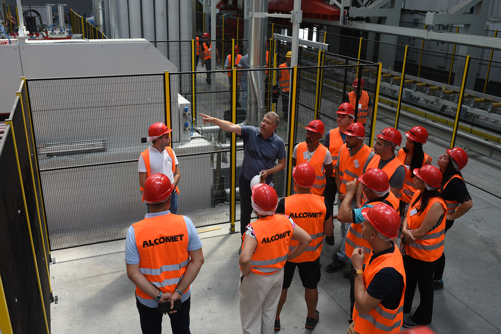 Lean Champions – manufacturing teams sharing experience during a factory visit